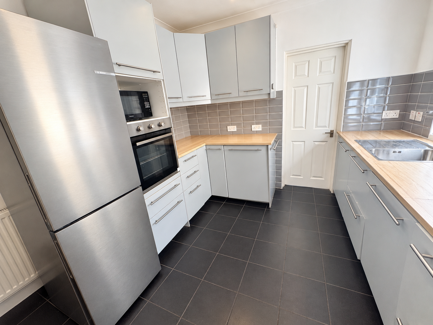 5 bed property in Keppoch Street, Cardiff